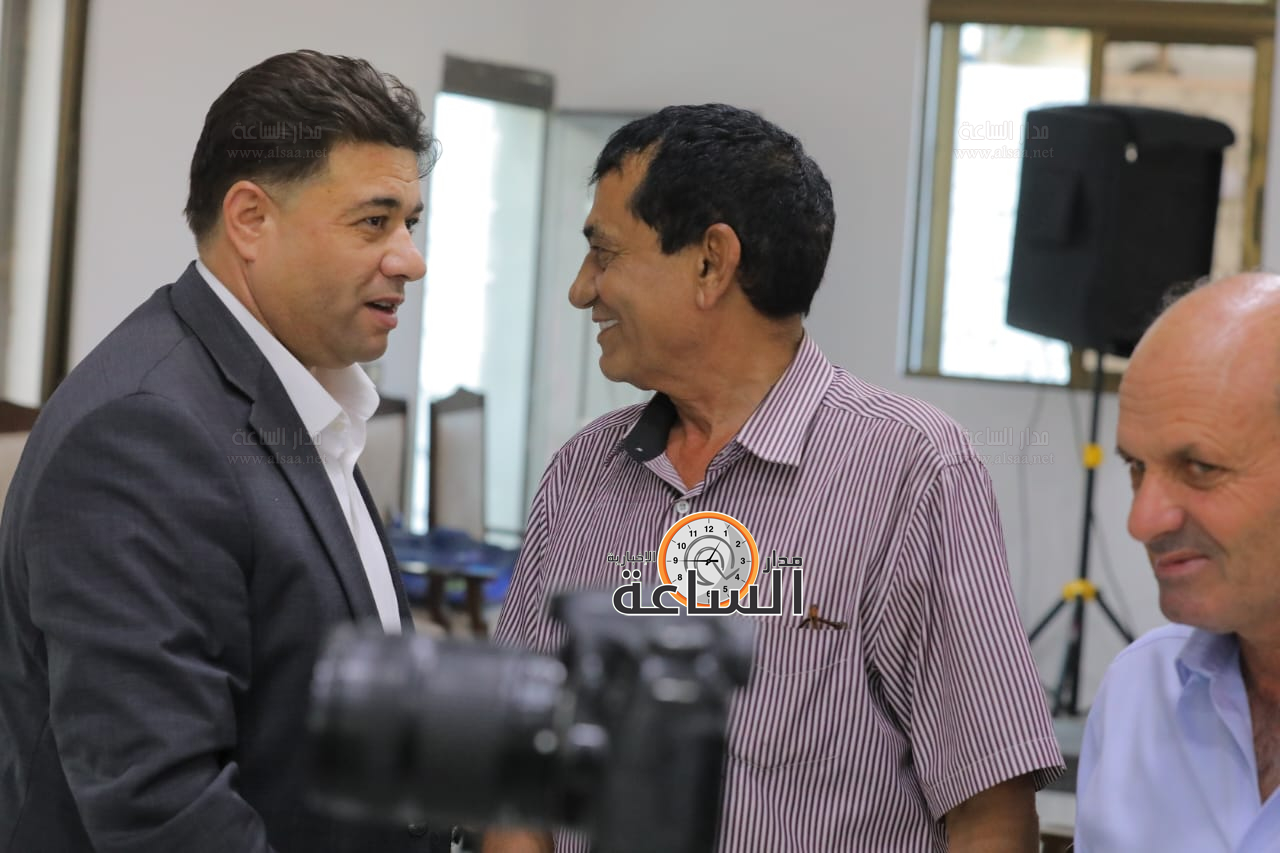 Madar Al-Saa Images 0.6365850489176261