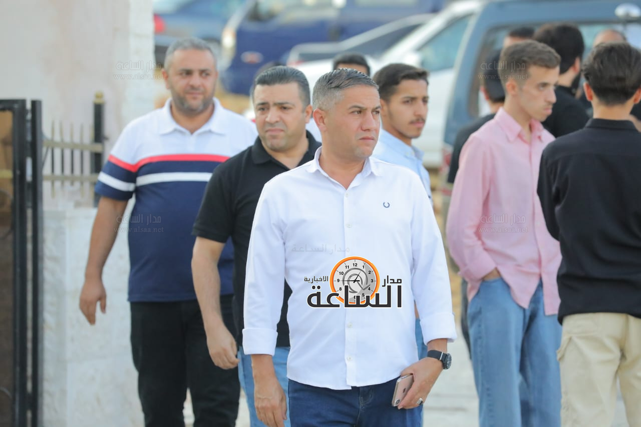 Madar Al-Saa Images 0.3924568590927624