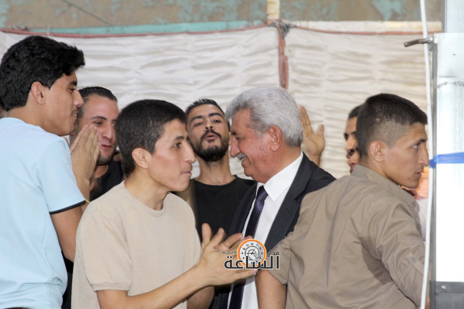 Madar Al-Saa Images 0.6122902205686238