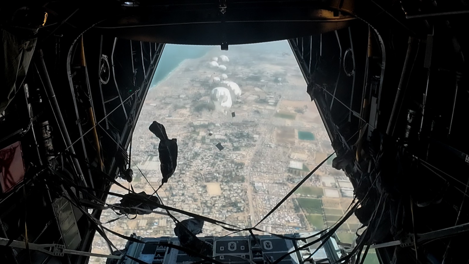 Madar Al-Saa Images 0.44340730852557386