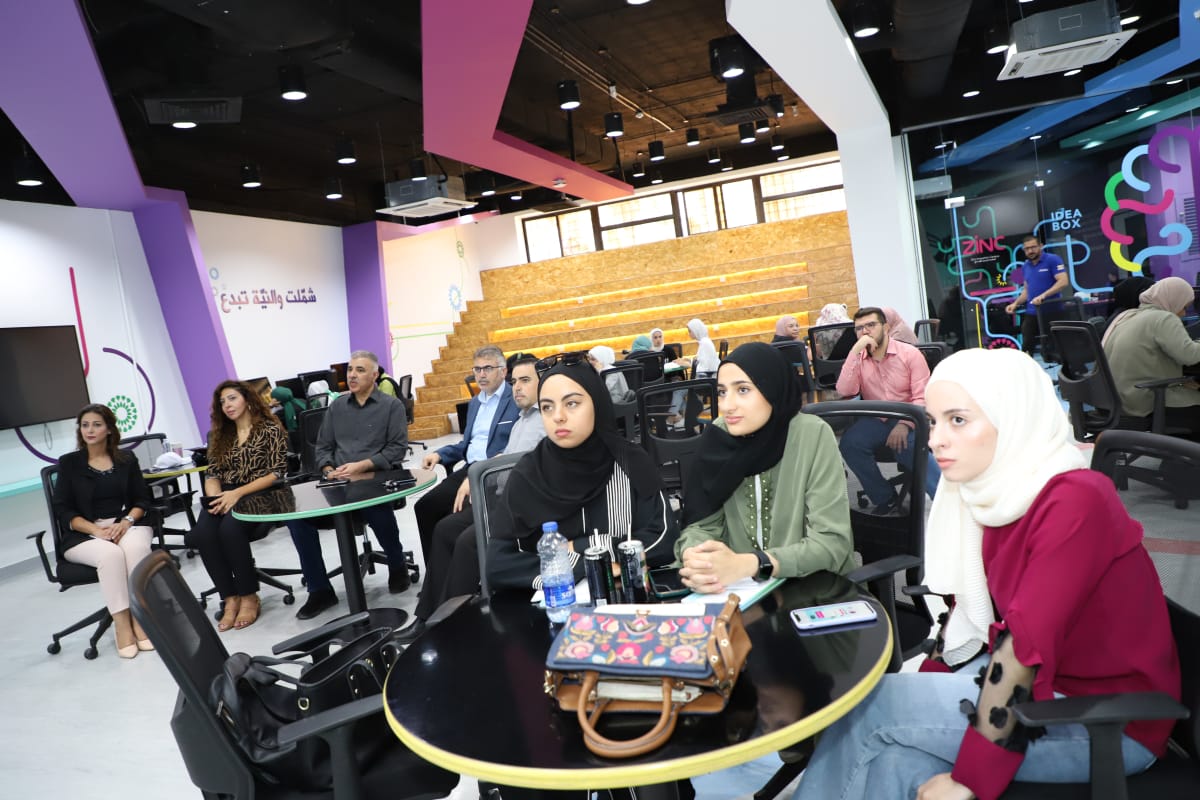 Madar Al-Saa Images 0.09244669397291672