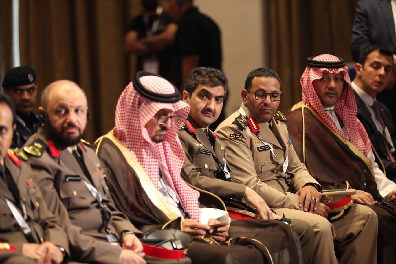 Madar Al-Saa Images 0.5878698464562966