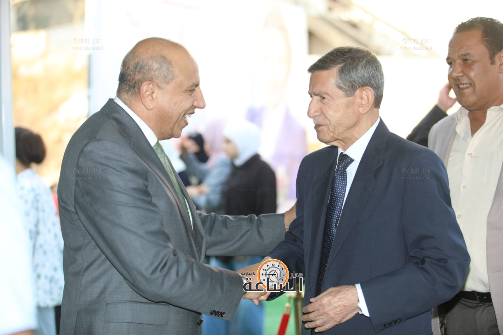 Madar Al-Saa Images 0.9242609005551818