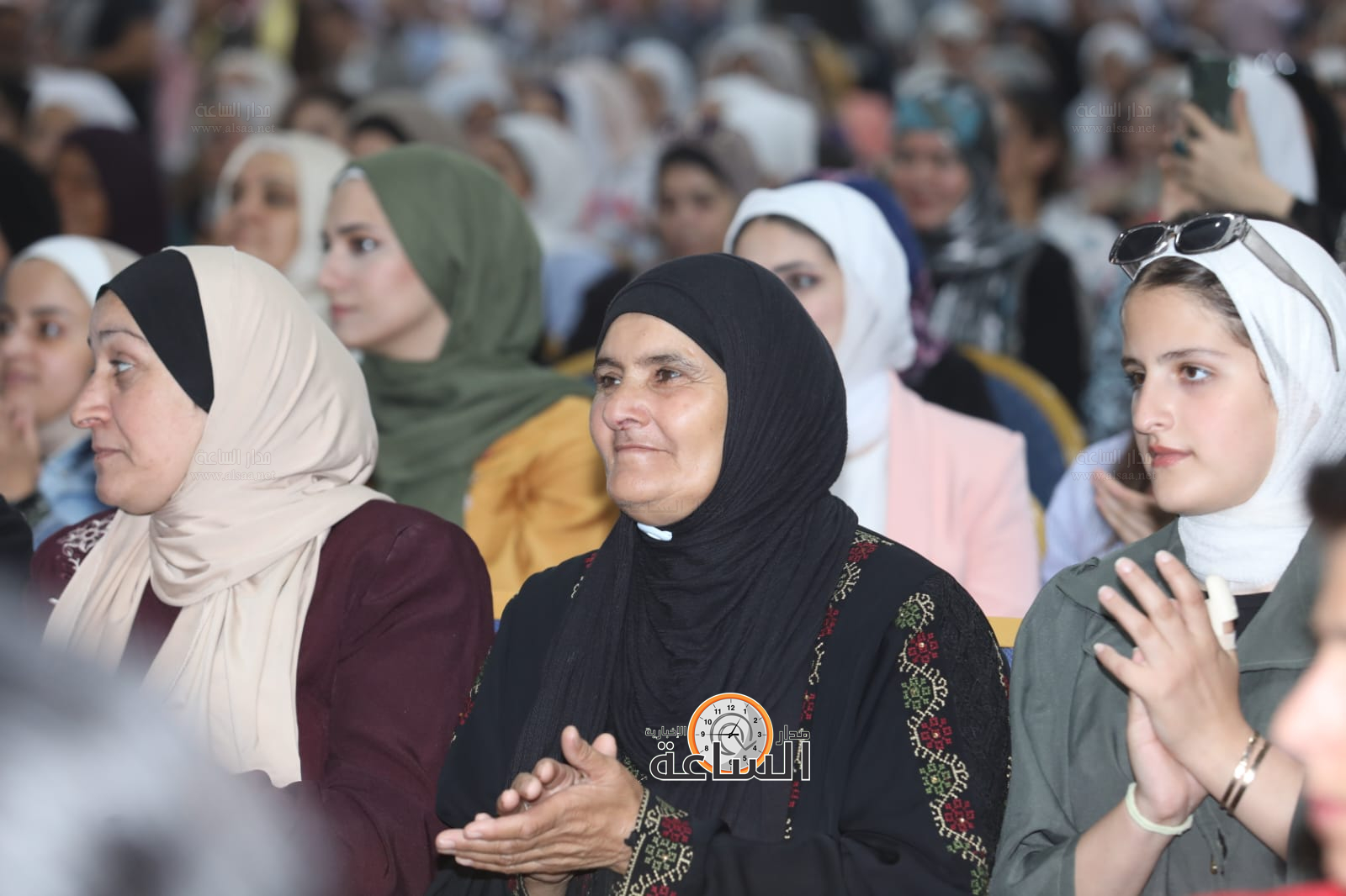 Madar Al-Saa Images 0.29157624908915003