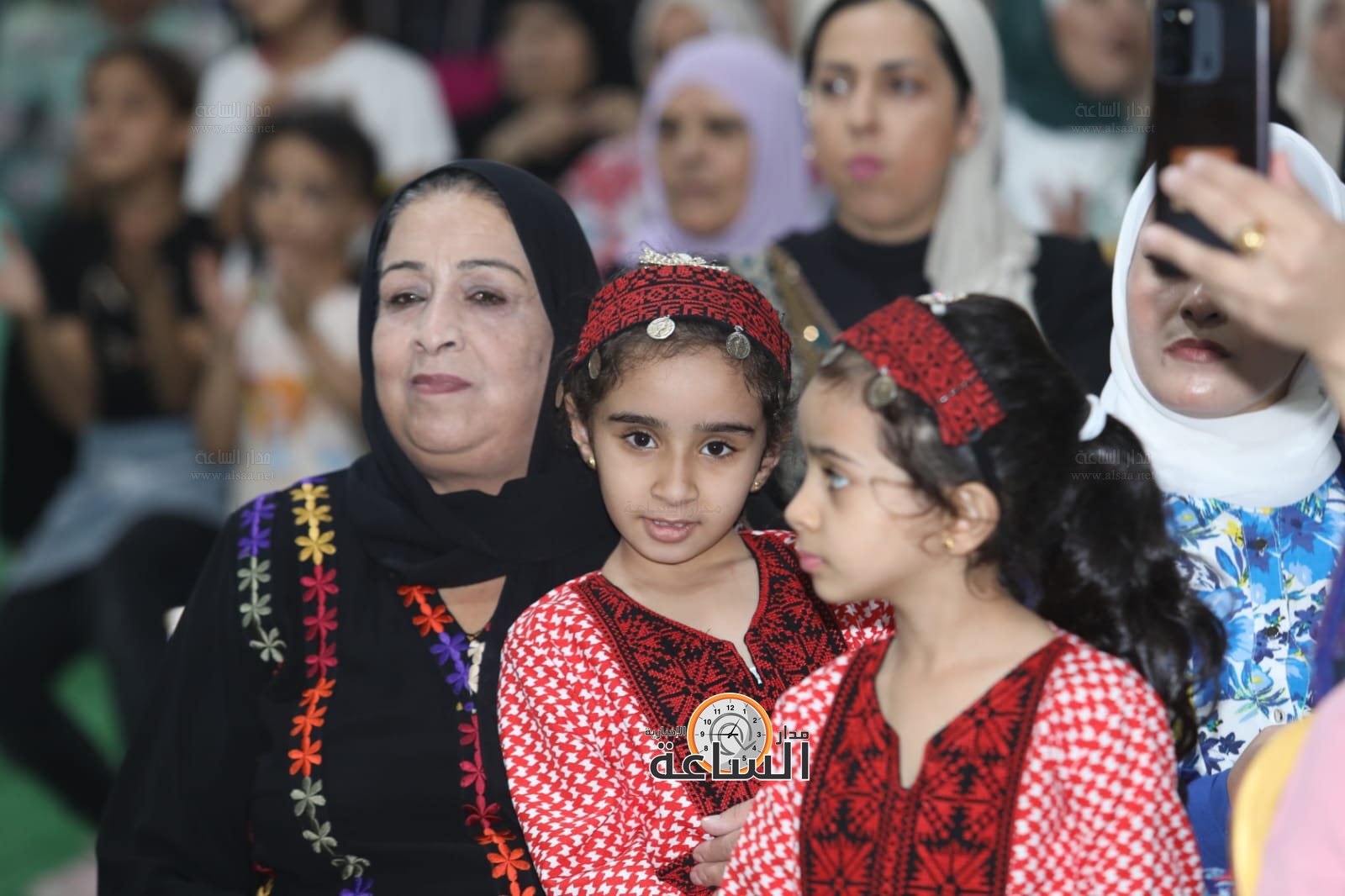 Madar Al-Saa Images 0.26453190331756327