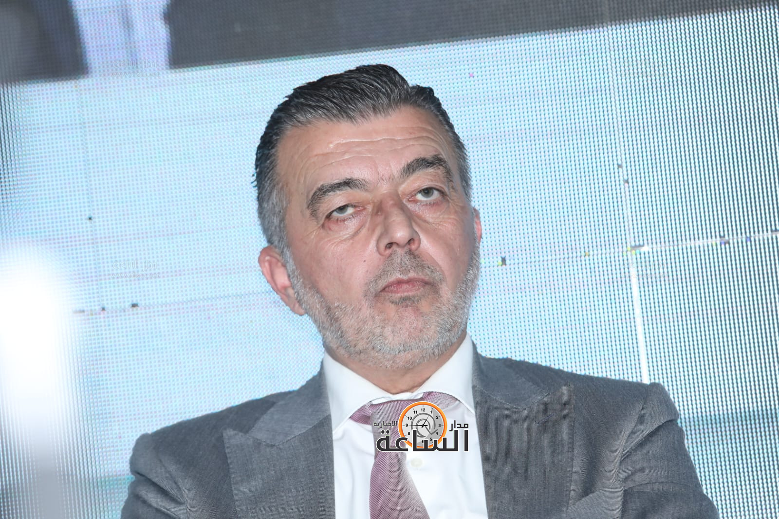 Madar Al-Saa Images 0.5618351108739481