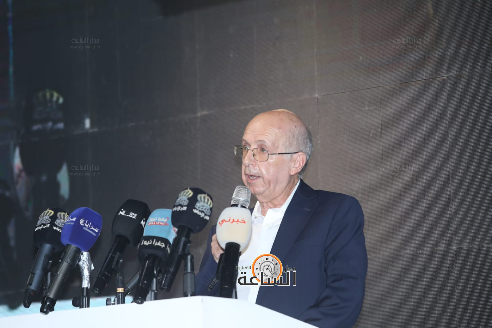 Madar Al-Saa Images 0.09160317794706718