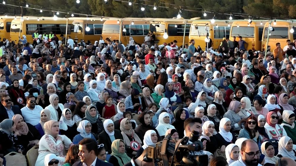 Madar Al-Saa Images 0.25686468424337594