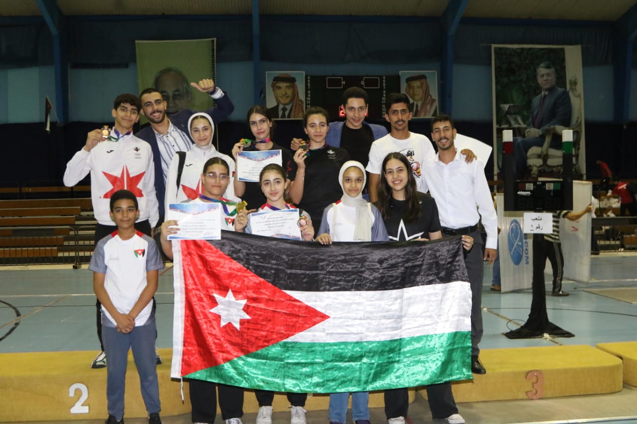 Madar Al-Saa Images 0.2446415445589567