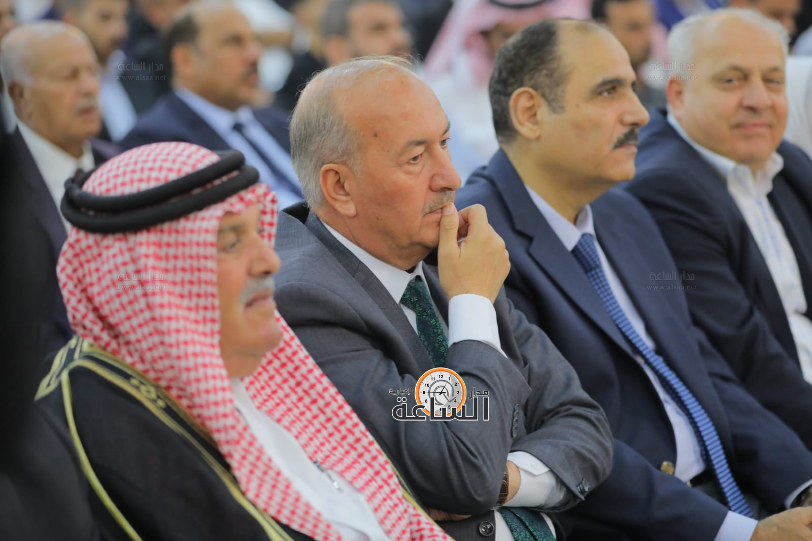 Madar Al-Saa Images 0.4057982362698349