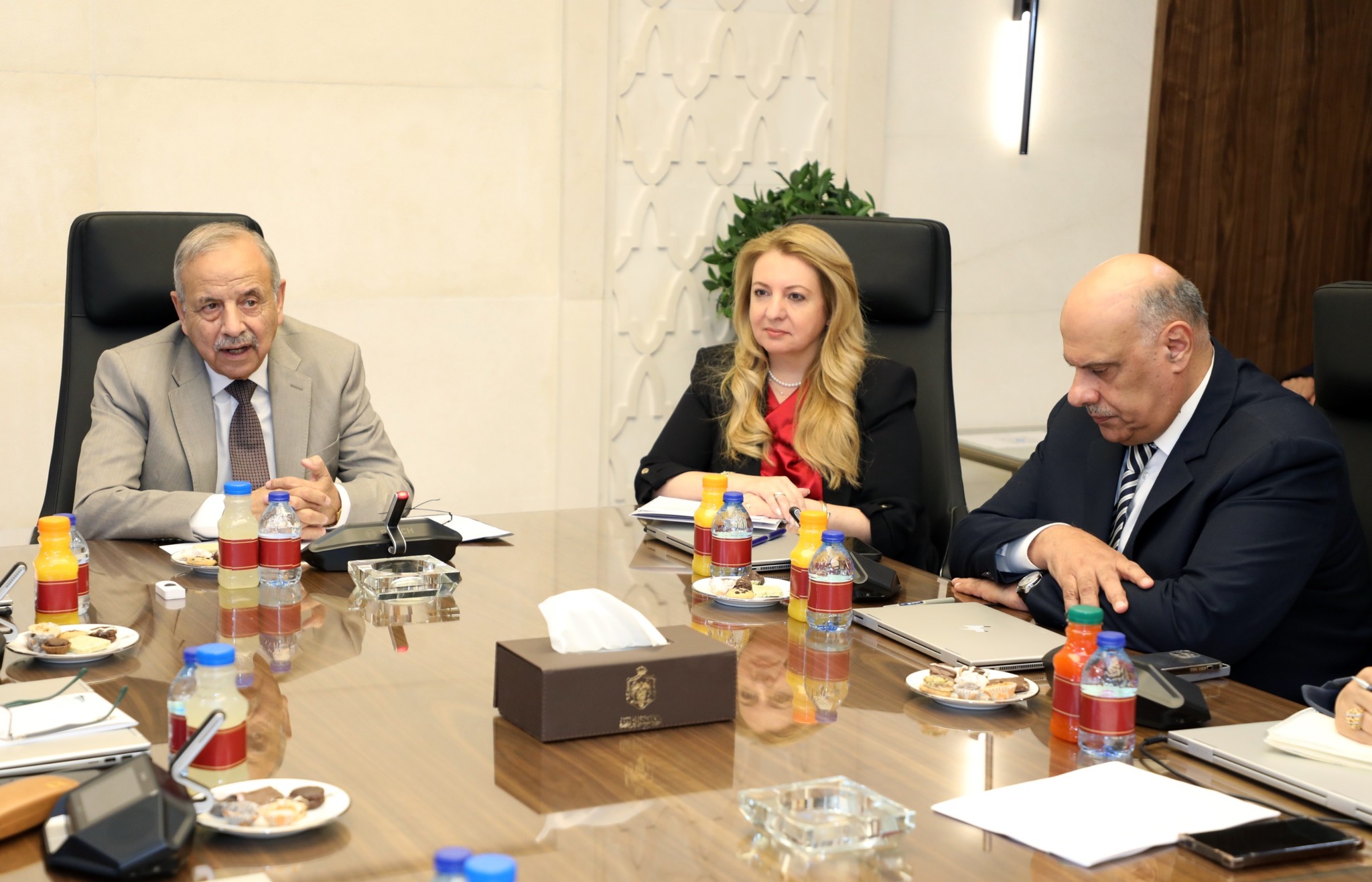 Madar Al-Saa Images 0.5004754889809924