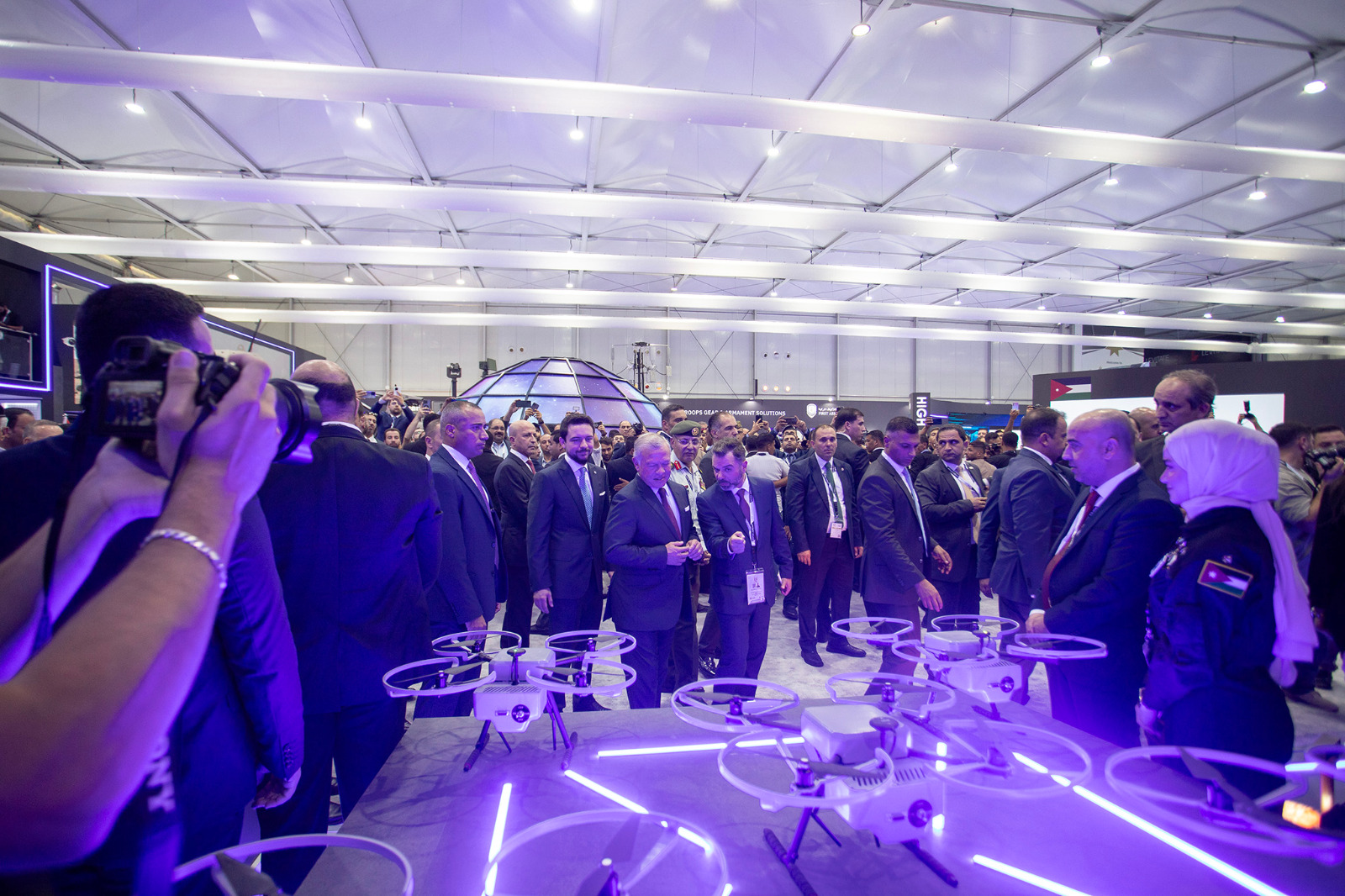 Madar Al-Saa Images 0.9503336645574689