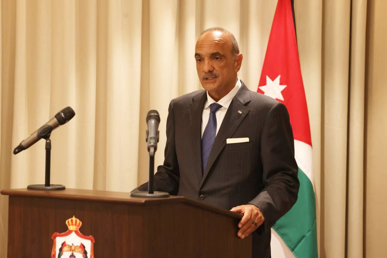 Madar Al-Saa Images 0.35601788845791726