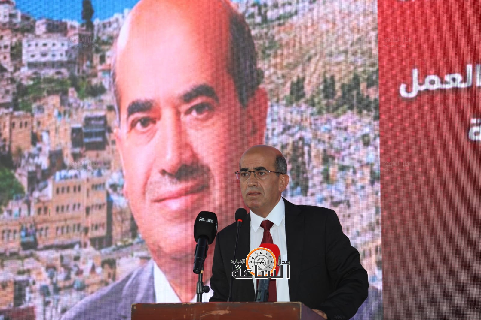 Madar Al-Saa Images 0.985409075967447