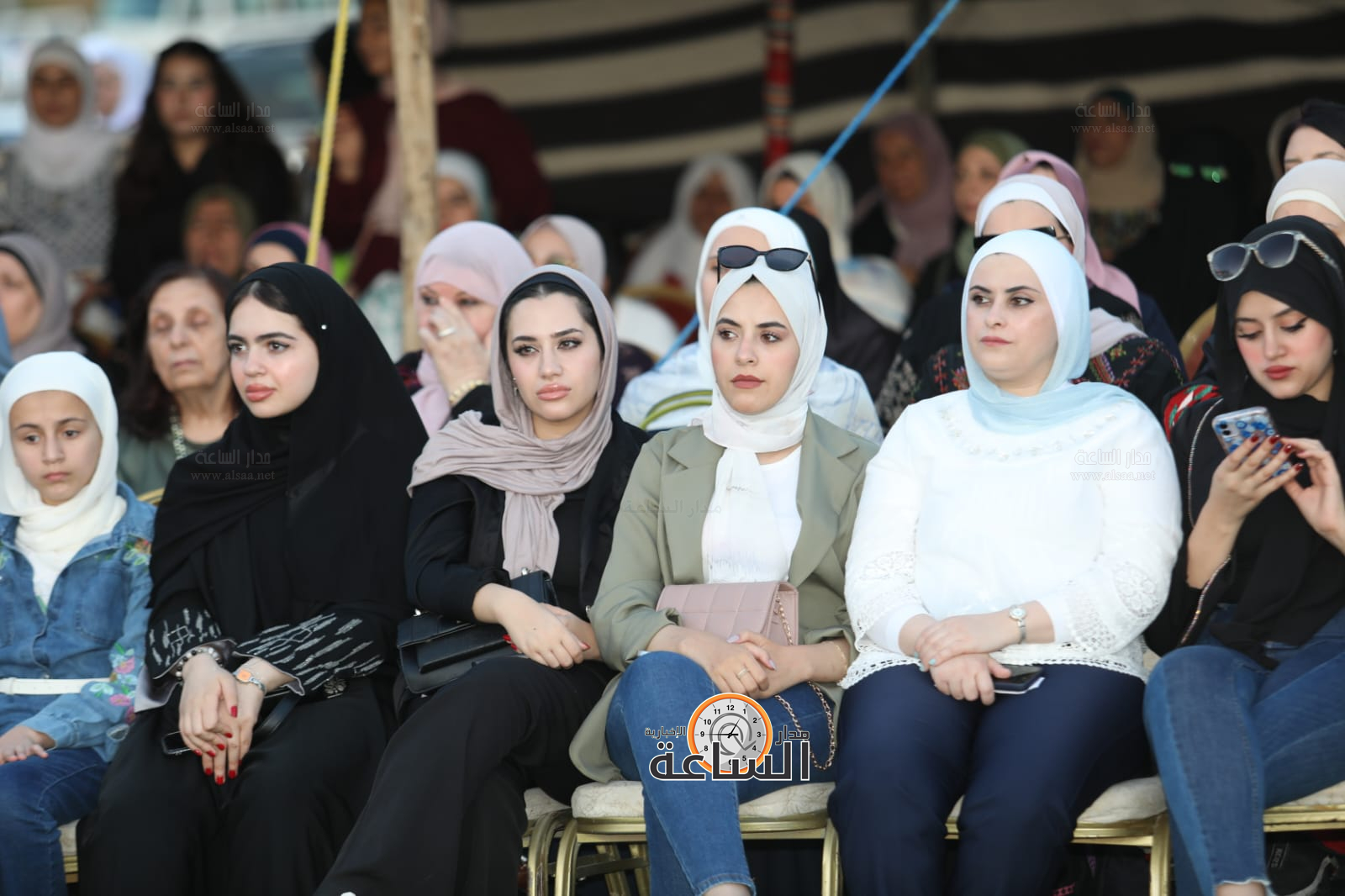 Madar Al-Saa Images 0.185945668216827