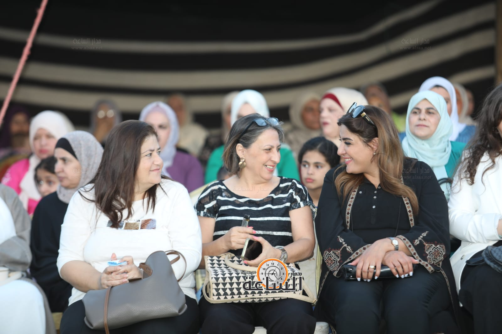 Madar Al-Saa Images 0.32447228437346376