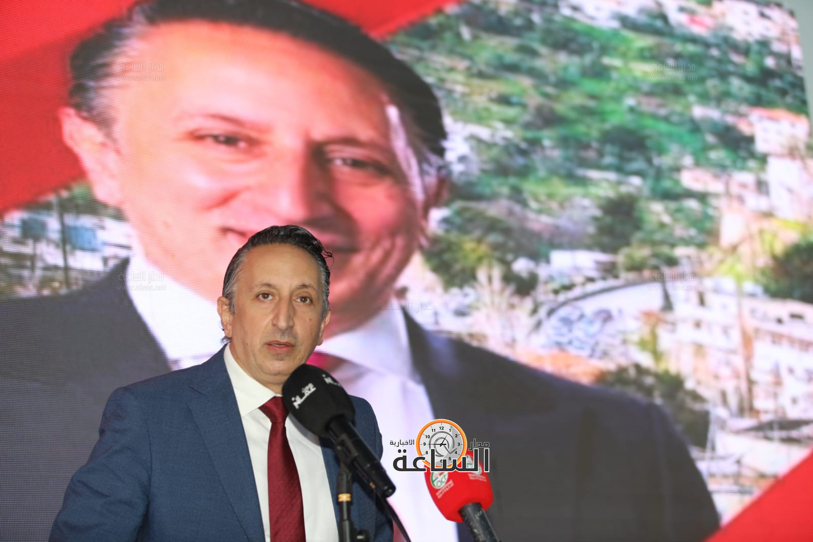 Madar Al-Saa Images 0.9396244800735198