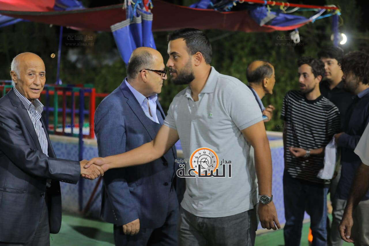 Madar Al-Saa Images 0.8386865399693613