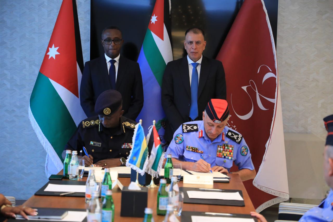 Madar Al-Saa Images 0.4792222442314291