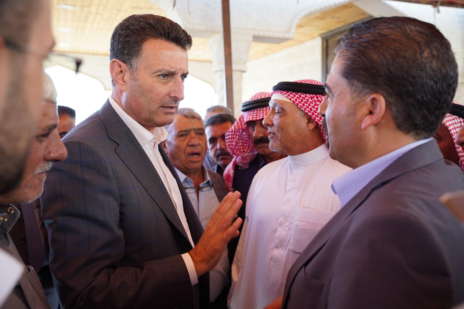 Madar Al-Saa Images 0.11143177901194479