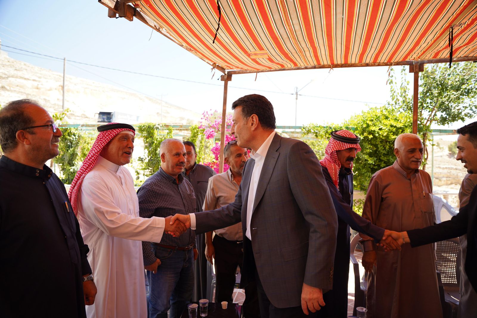 Madar Al-Saa Images 0.7760947810447201