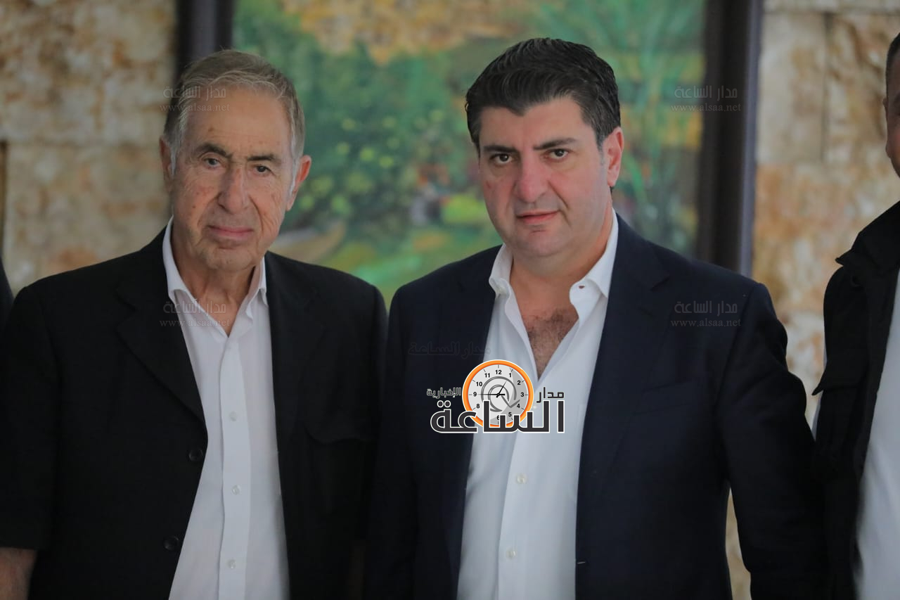 Madar Al-Saa Images 0.9813610157429113