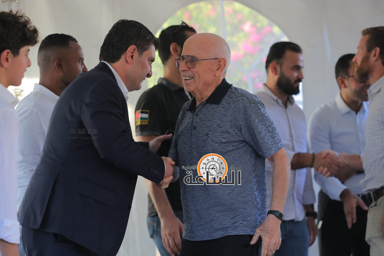 Madar Al-Saa Images 0.33223545452465264