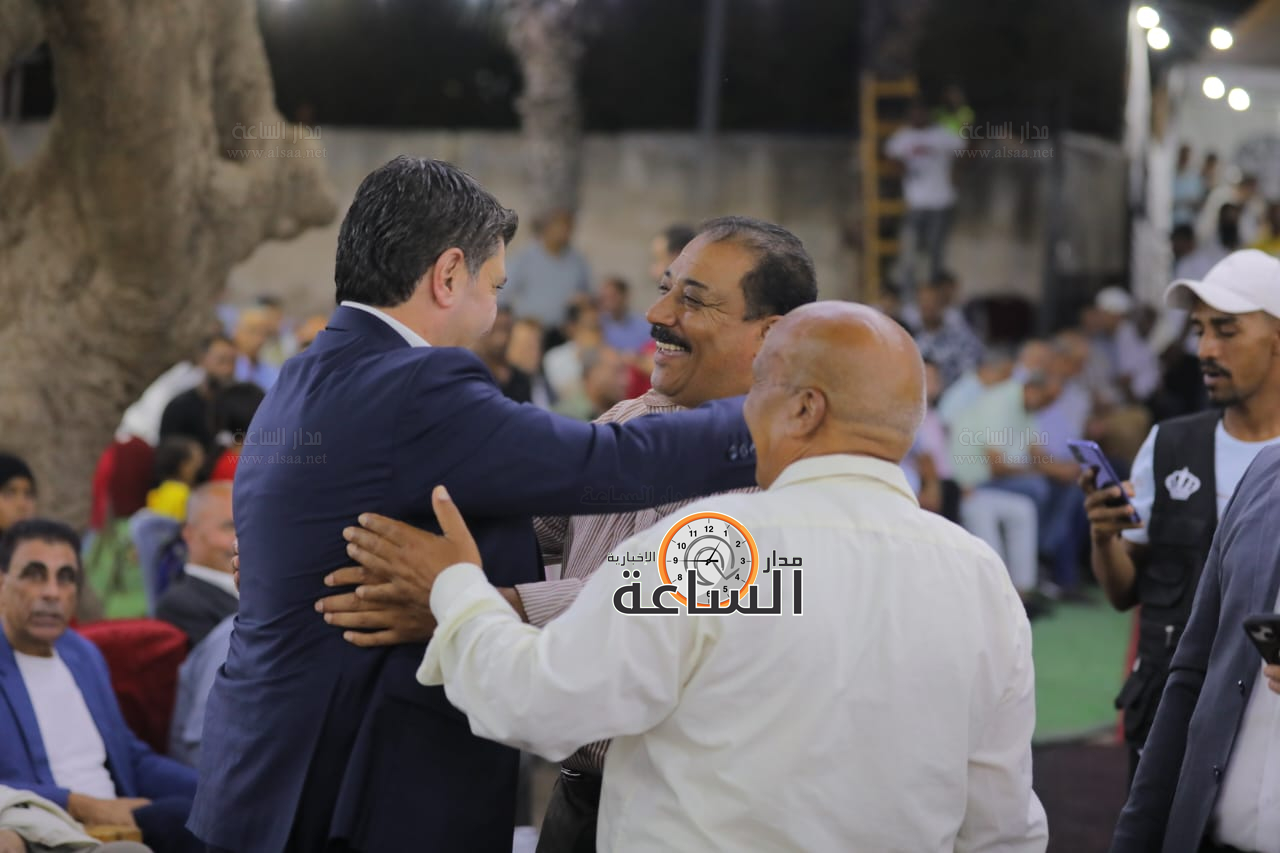 Madar Al-Saa Images 0.38740354660918697