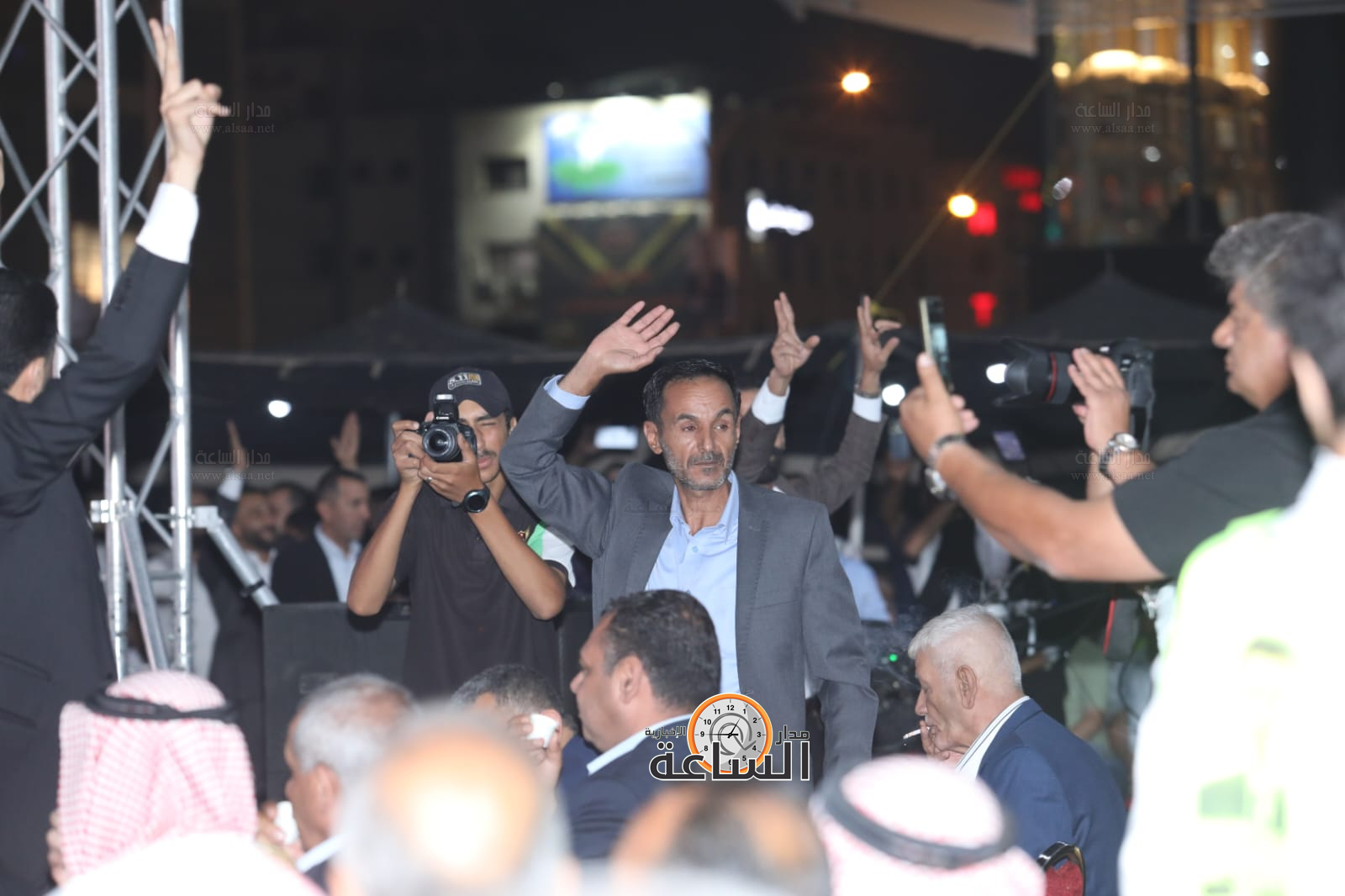 Madar Al-Saa Images 0.10789542205761626