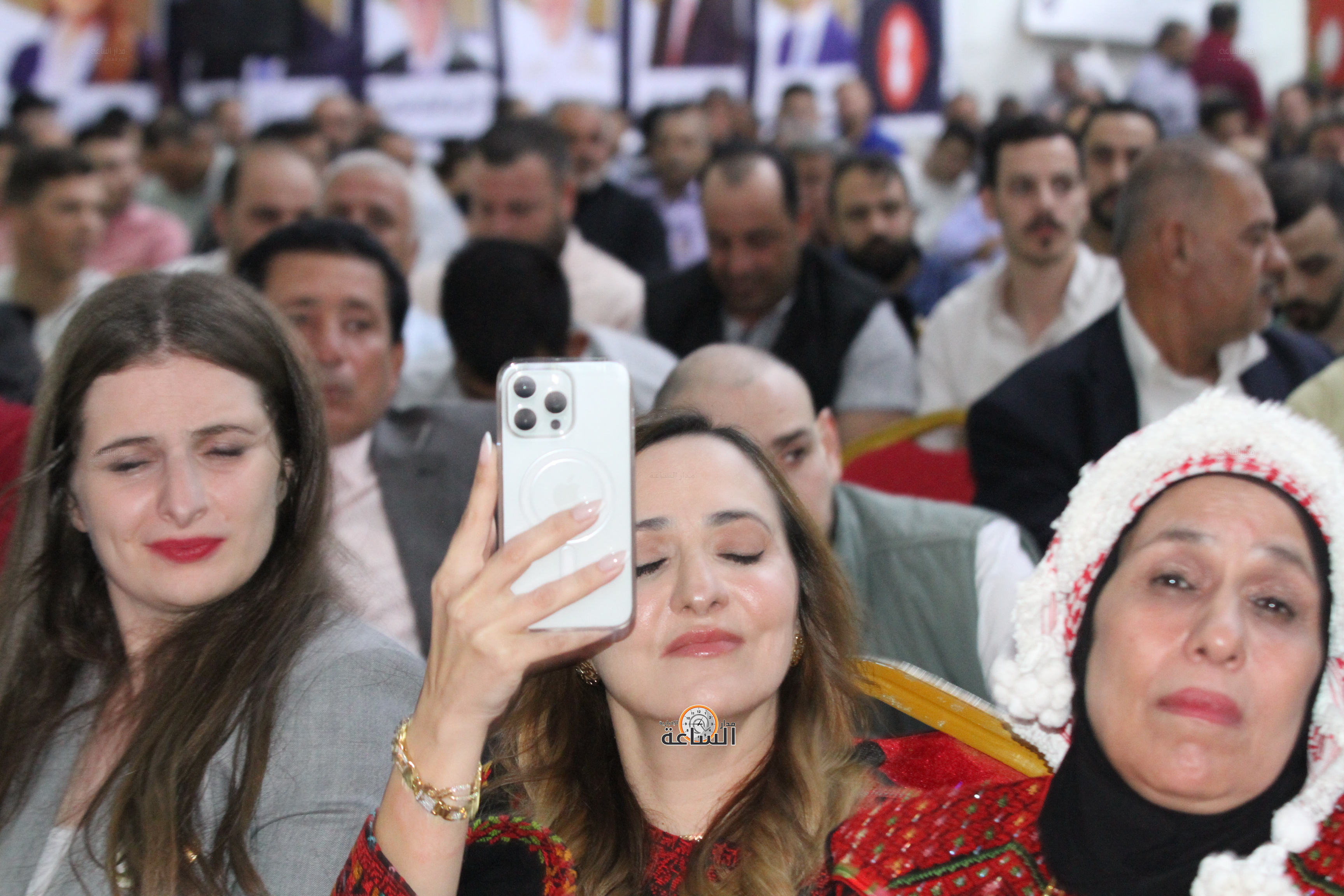 Madar Al-Saa Images 0.8902326220571395