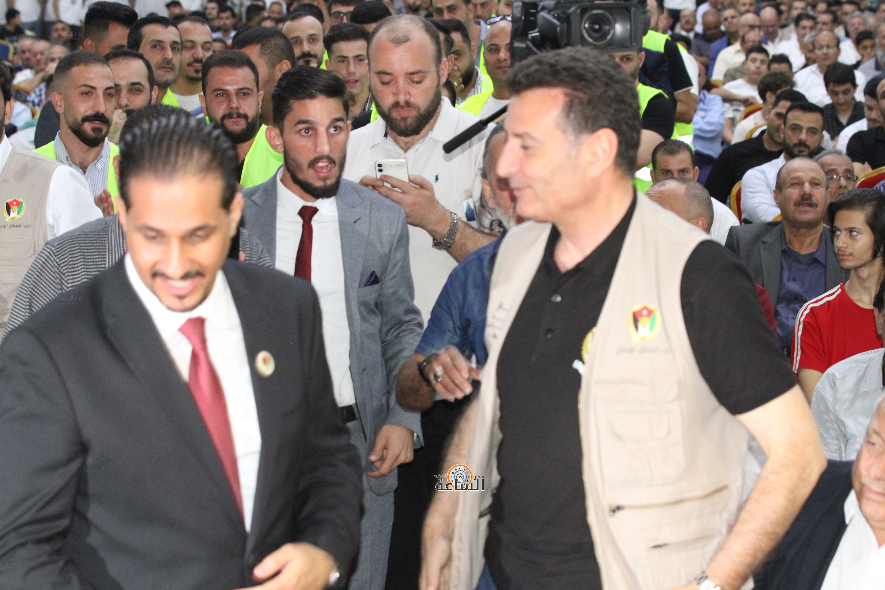 Madar Al-Saa Images 0.5772966188873971