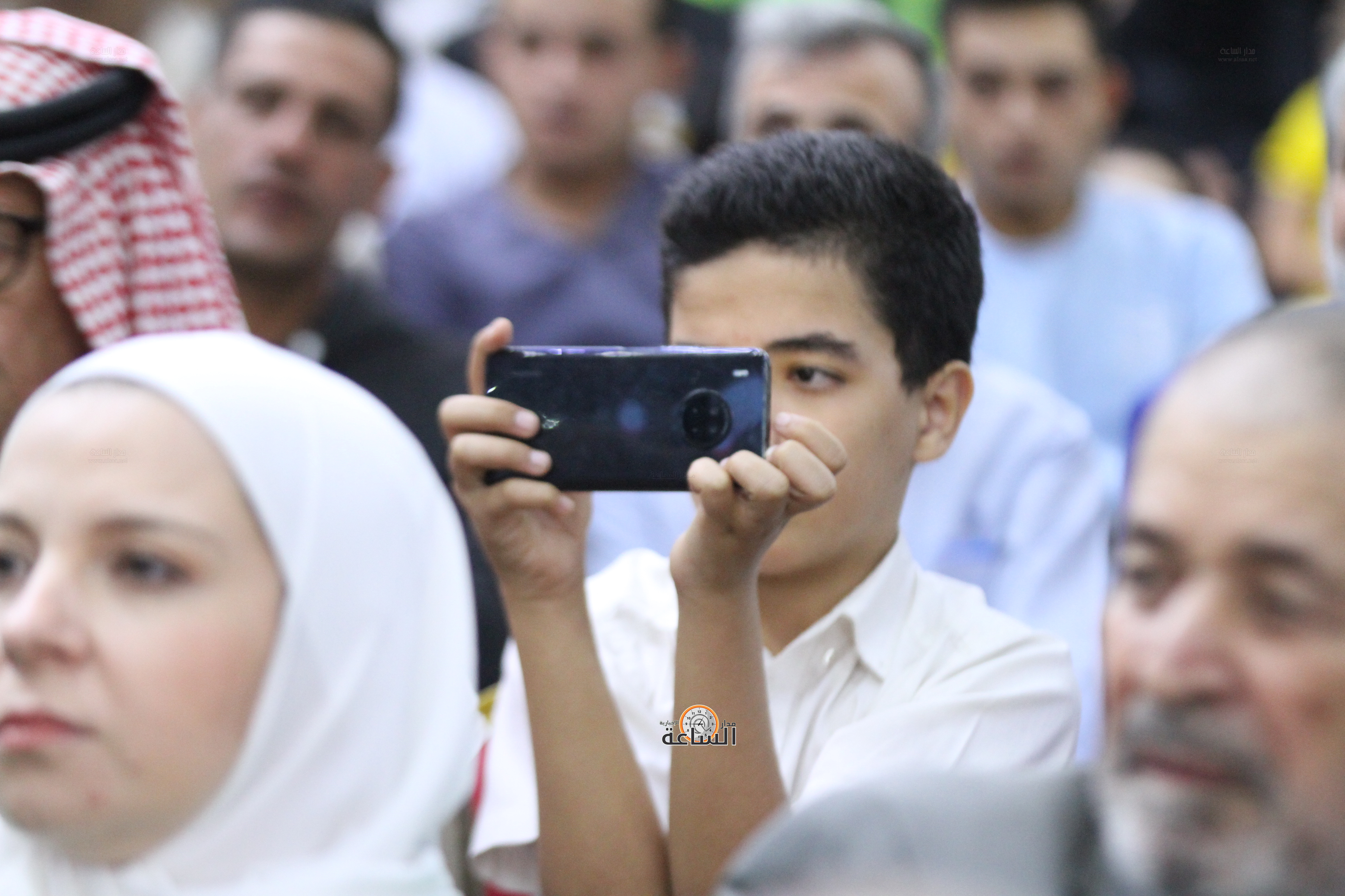 Madar Al-Saa Images 0.02398917428599634