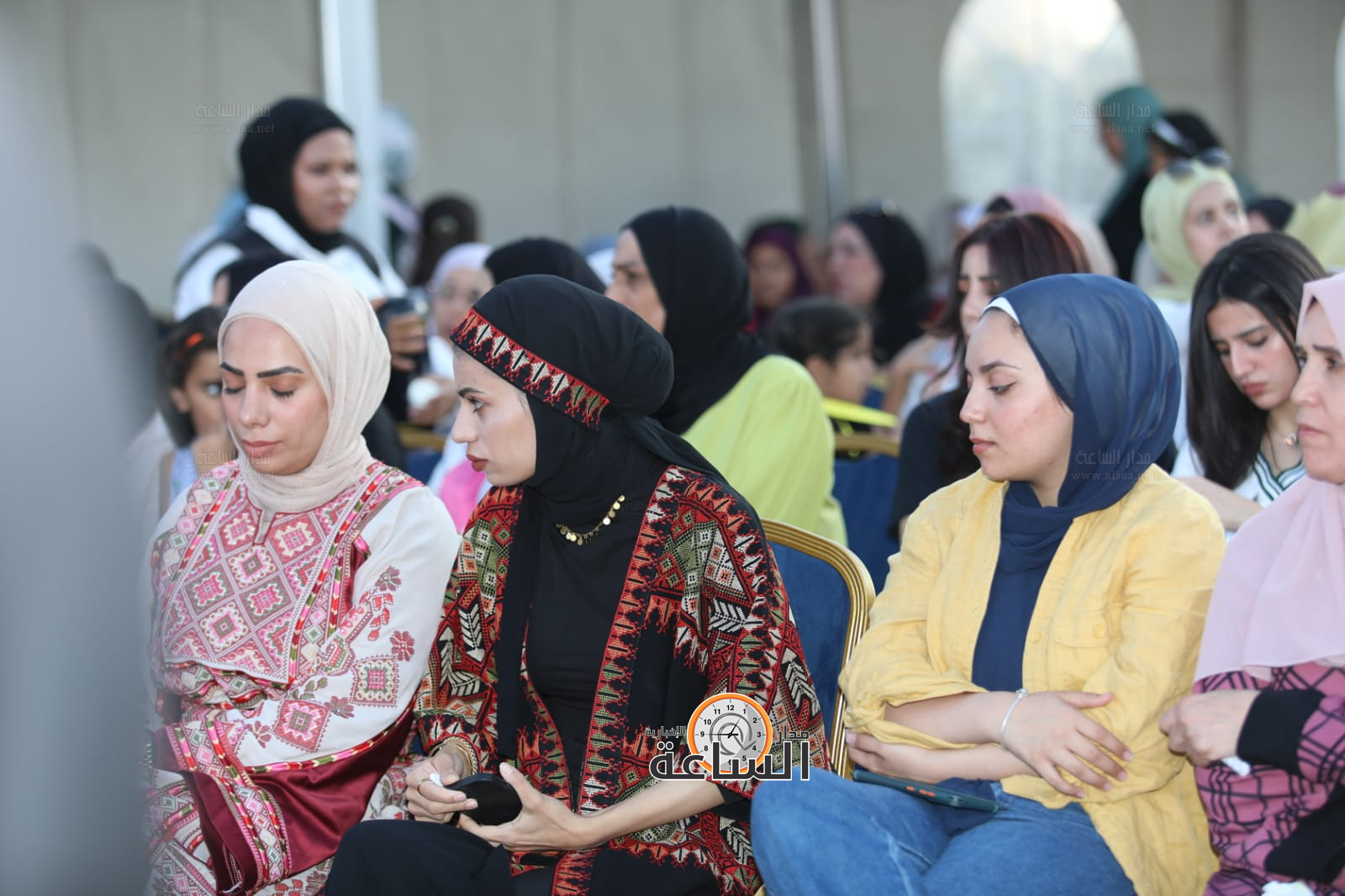 Madar Al-Saa Images 0.7990893619577262