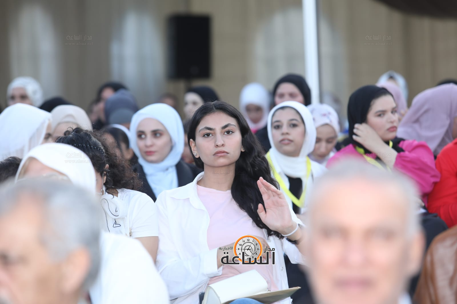 Madar Al-Saa Images 0.5637982320846282