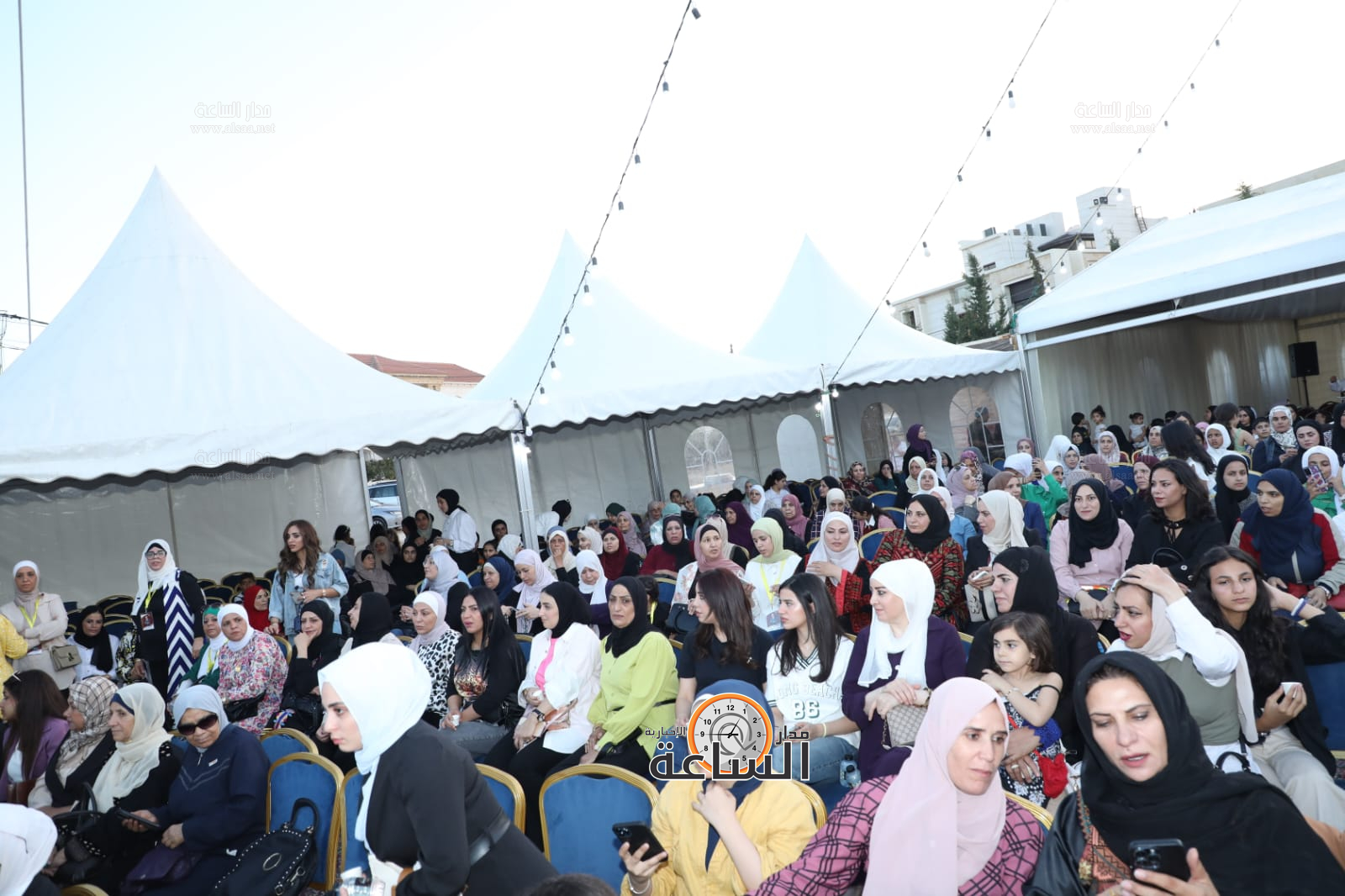 Madar Al-Saa Images 0.004831572359981662