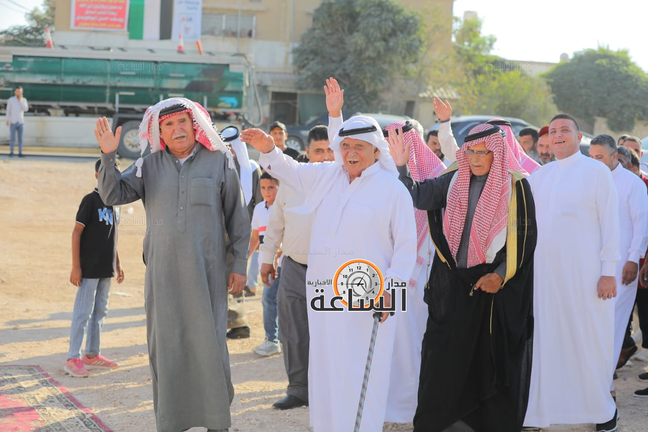 Madar Al-Saa Images 0.6990081403288755