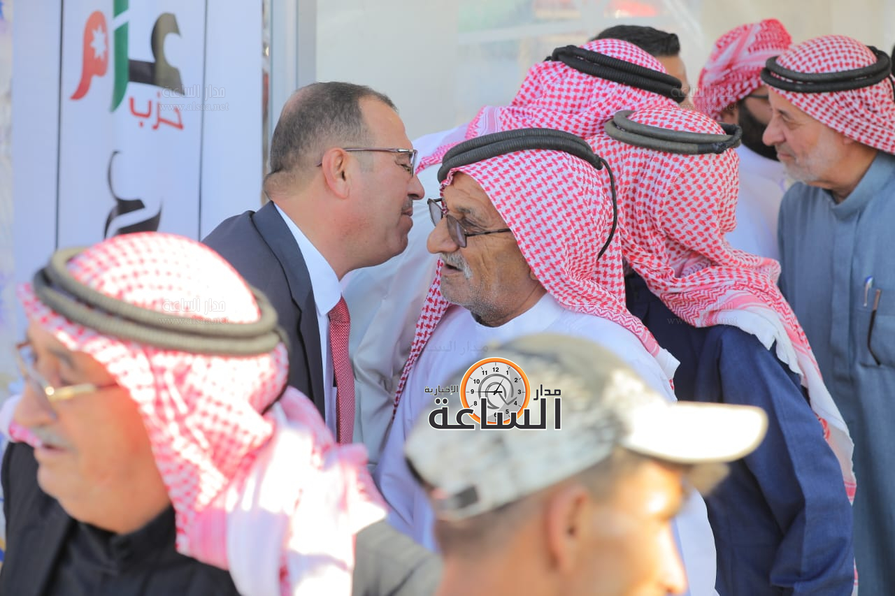 Madar Al-Saa Images 0.004445907865999299