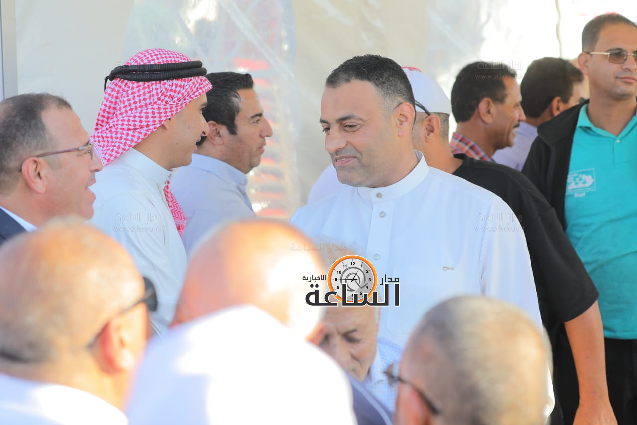 Madar Al-Saa Images 0.48664785464001015