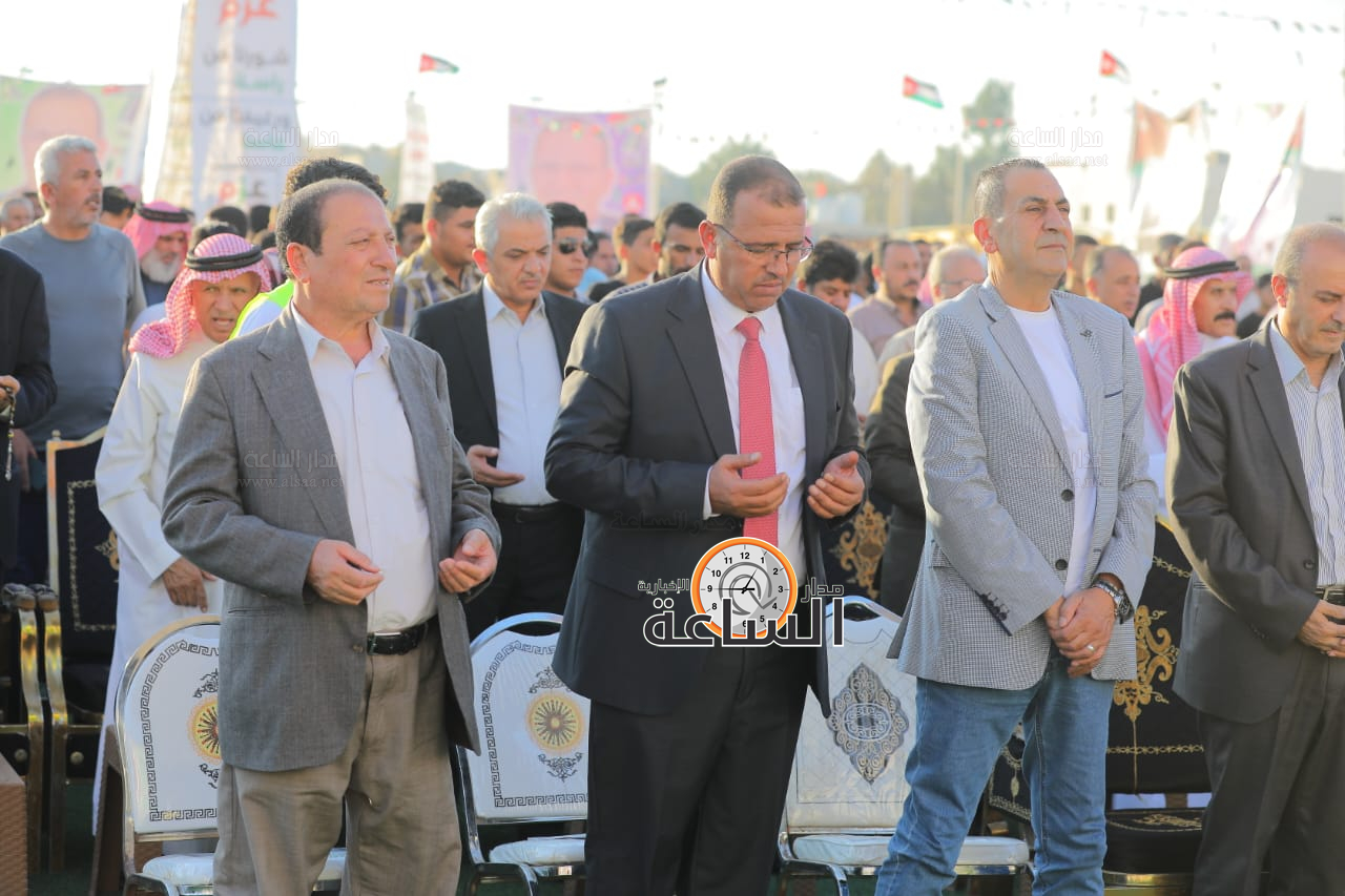 Madar Al-Saa Images 0.8992059758502045