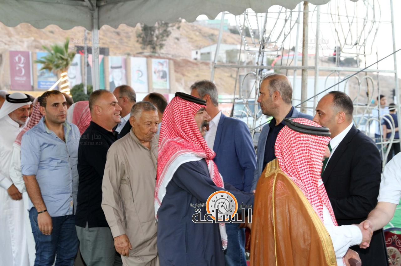 Madar Al-Saa Images 0.6151377255492079