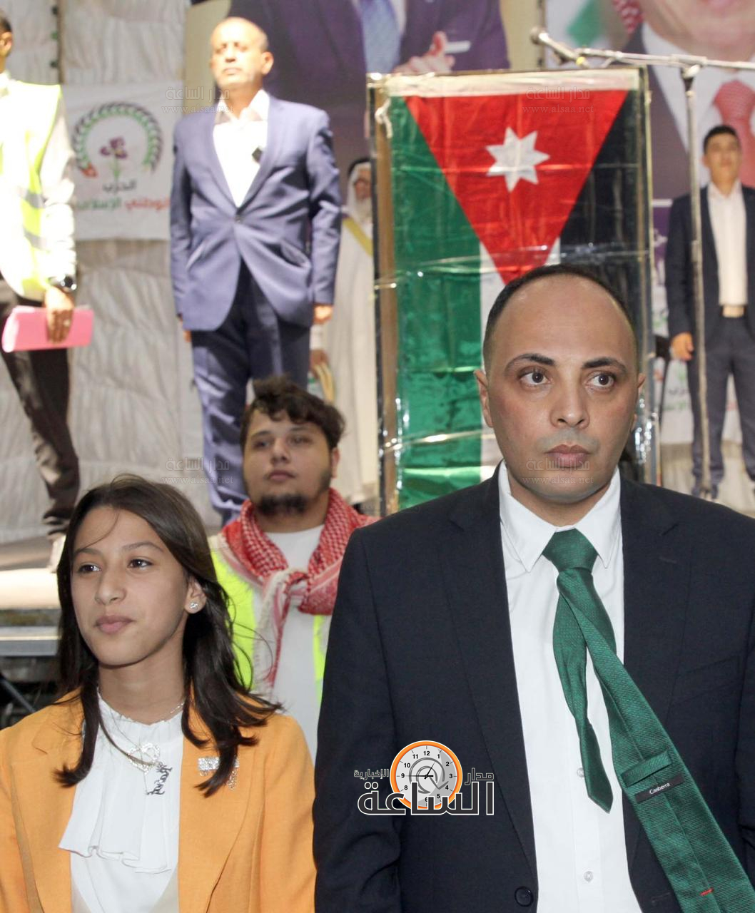 Madar Al-Saa Images 0.15983977608611588