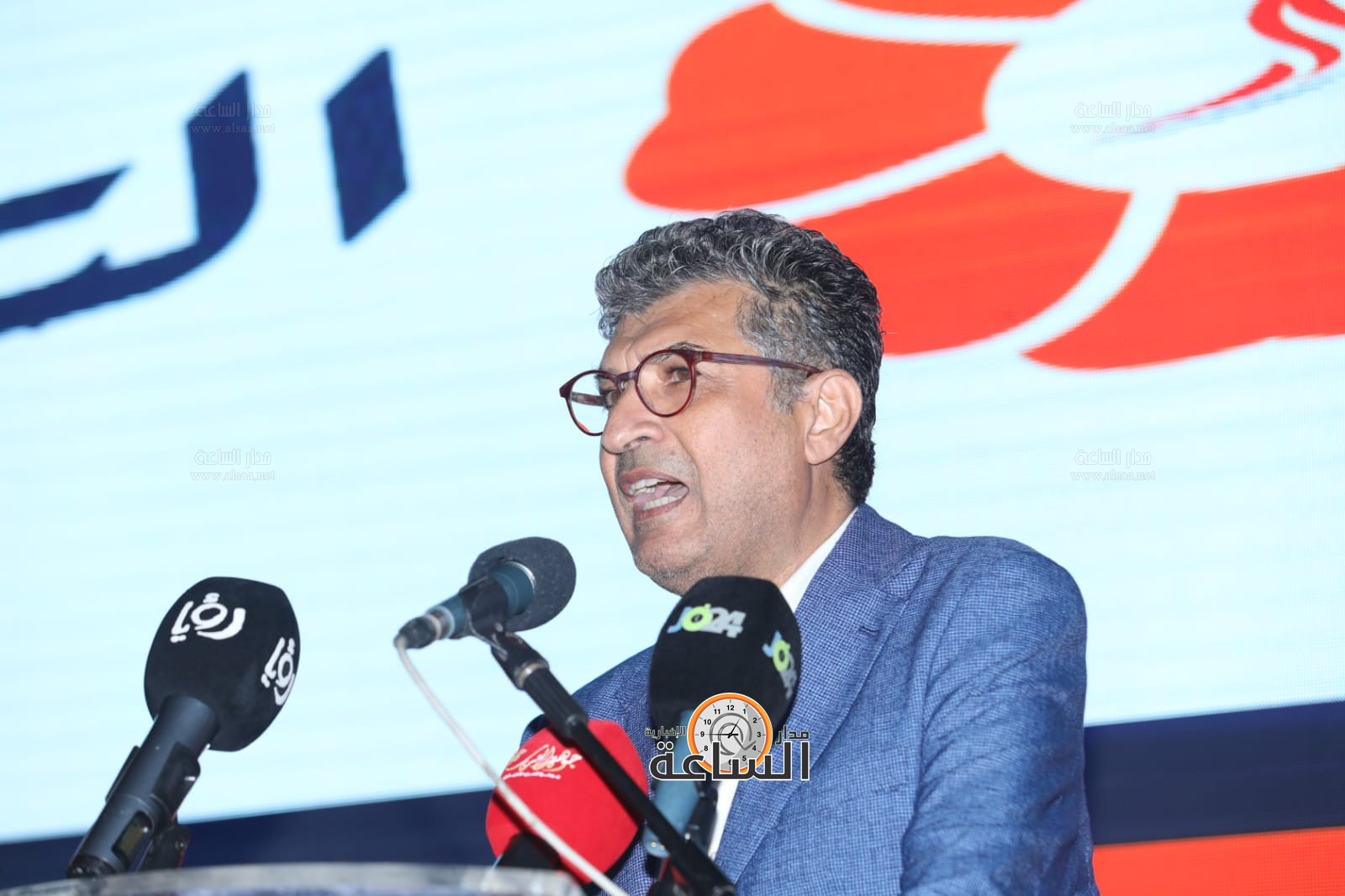 Madar Al-Saa Images 0.6131834477684208