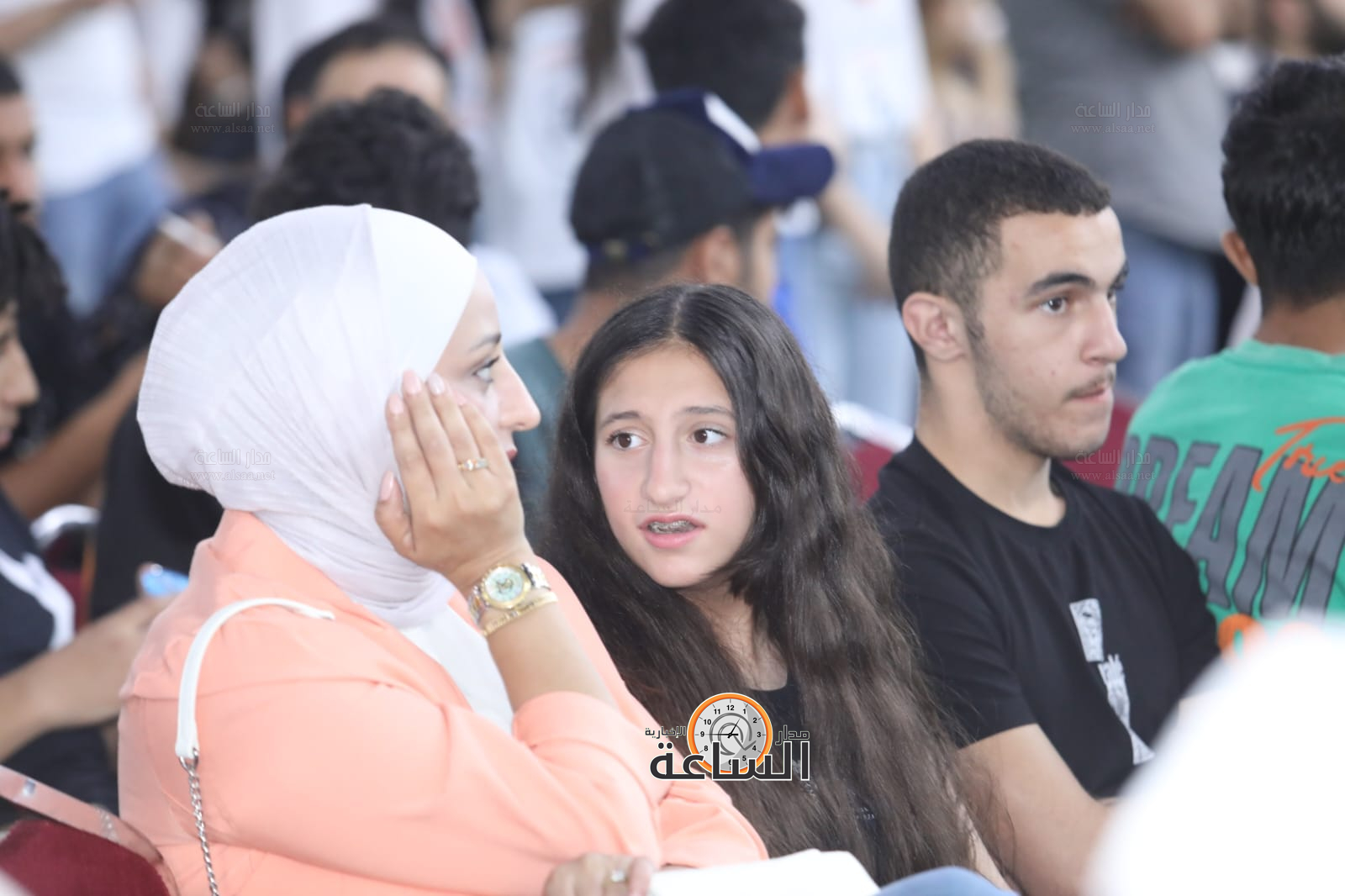 Madar Al-Saa Images 0.9919320070216016