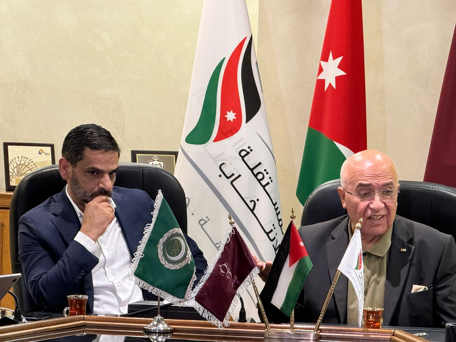 Madar Al-Saa Images 0.6965102465121888