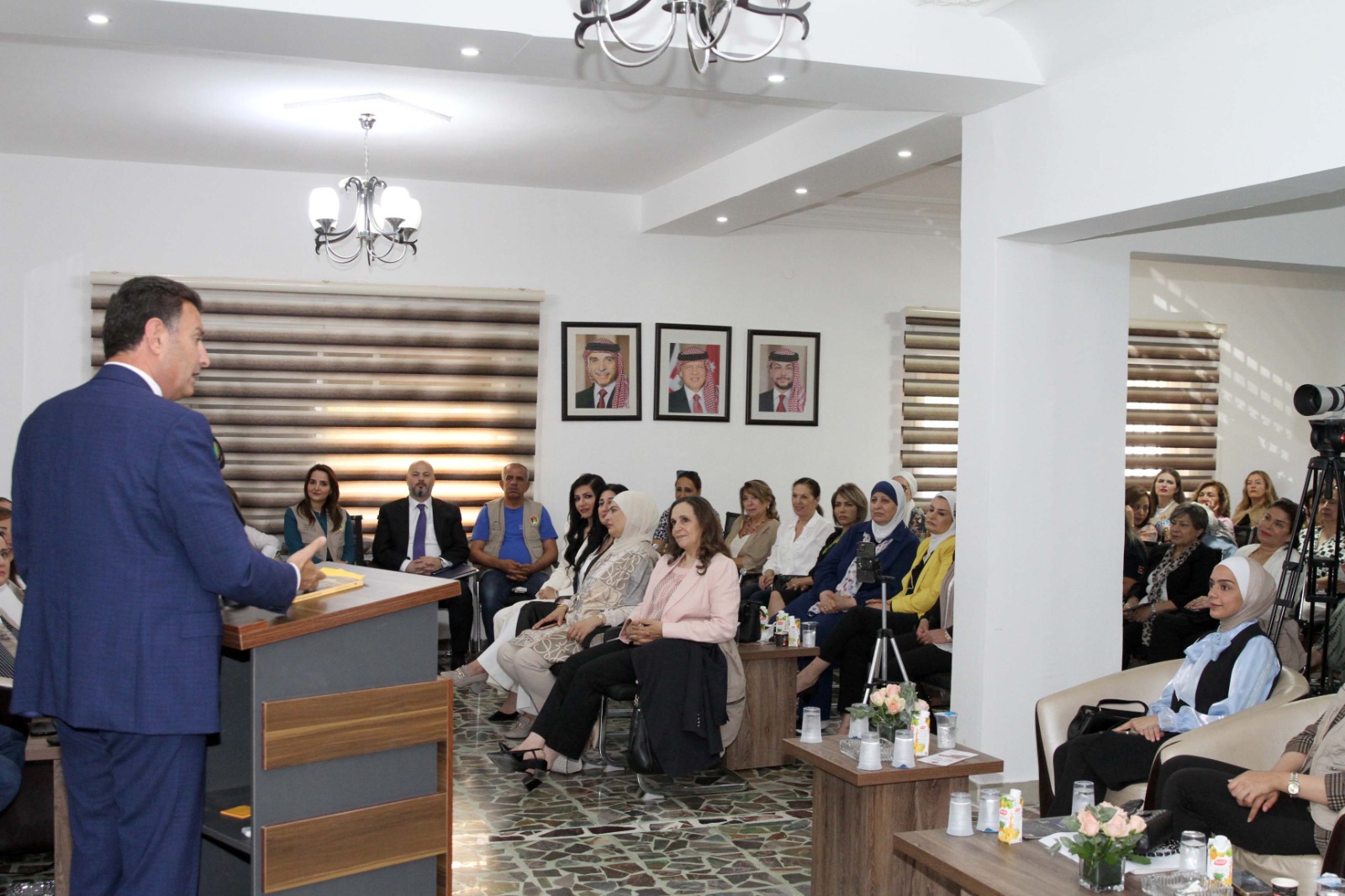 Madar Al-Saa Images 0.003965823880067054