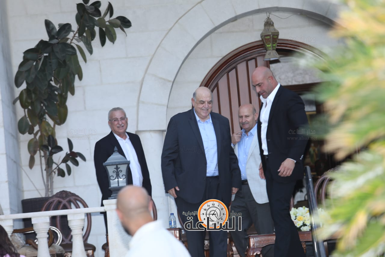 Madar Al-Saa Images 0.6269808443015048