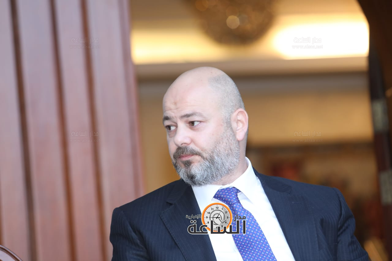 Madar Al-Saa Images 0.451003379970653