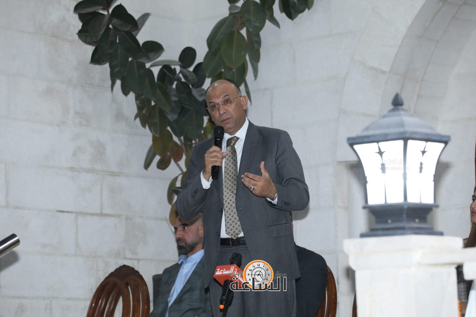 Madar Al-Saa Images 0.4581128415426001