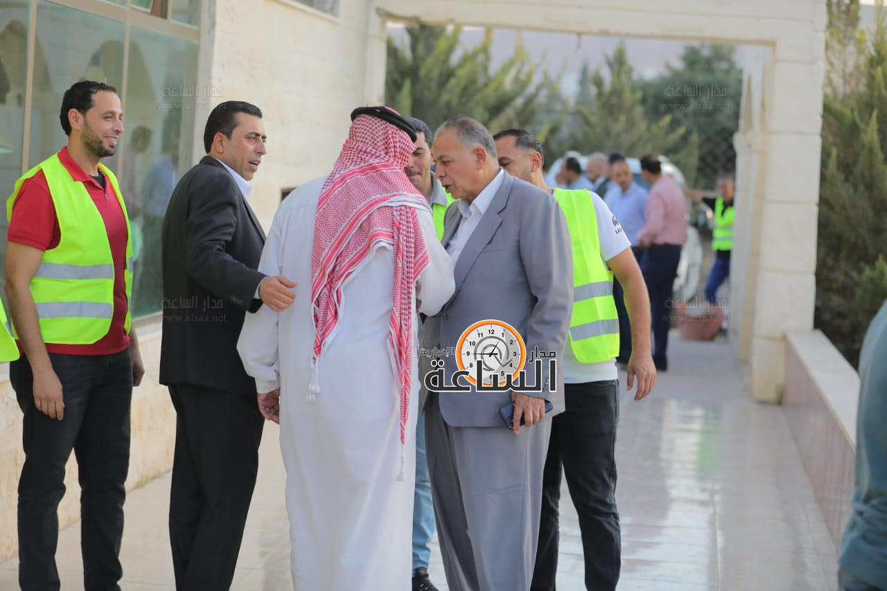 Madar Al-Saa Images 0.33416488596196814