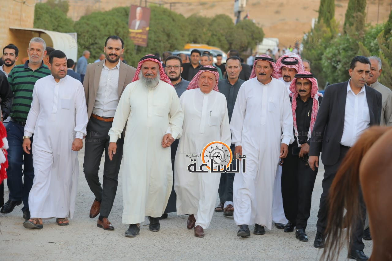 Madar Al-Saa Images 0.7926358260079898